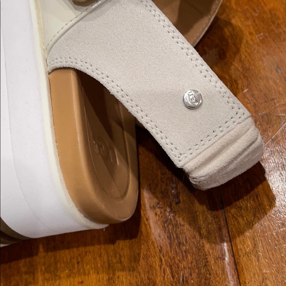 UGG Le Fluff - Picture 9 of 12